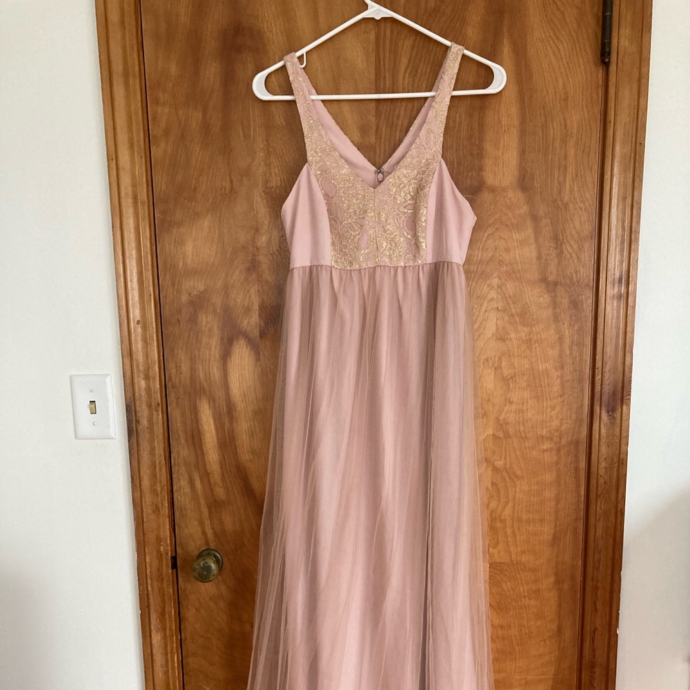 BCBG Generation formal maxi dress blush sz 8 runs small